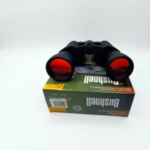 Binoculares Bushnell PowerView 20x50 negros con lentes rojas multicapa y sistema de enfoque InstaFocus. Prismáticos de prisma Porro BK-7 ideales para caza, vigilancia táctica, observación de aves y conciertos en Colombia. Envíos a Cúcuta, Pasto, Neiva y Popayán.