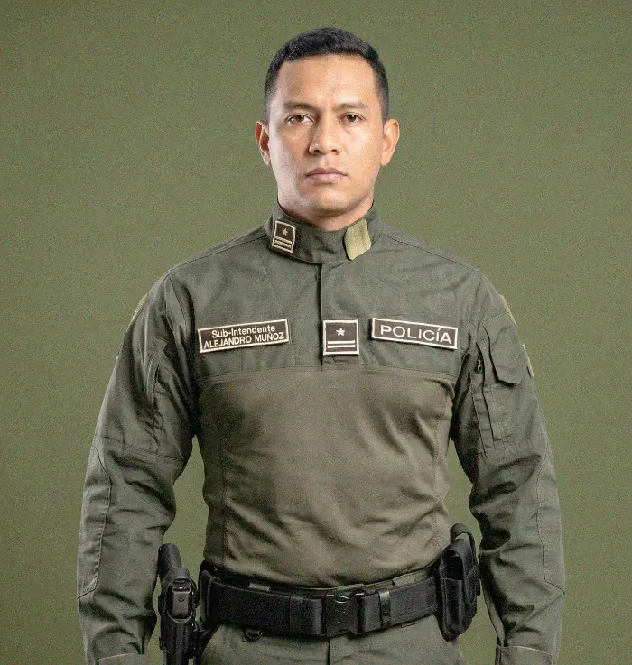 Botas tácticas Altama Vengeance SR 8 pulgadas color negro con cremallera lateral YKK para policía, ejército y uso operacional en Colombia - Suela antideslizante carbono, cuero grano completo y malla transpirable - Tienda fisica Buga, Cali, valle con Envíos a Bogotá, Medellín nacional