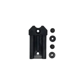Gancho de complemento para piernera táctica Milfort en polímero negro resistente. Incluye tornillos y arandelas de fijación. Accesorio esencial para sistemas de porte drop-leg policial y militar. Cali, Medellin, Bogota, Palmira, Tulua, Cartago, Pereira. Army Store, tienda Tactica.