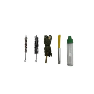 Kit completo de limpieza y mantenimiento para fusiles y rifles. Incluye cepillos de bronce y nylon, baqueta con cordón, parches de algodón y aceitera vacía. Herramientas esenciales para cuidado de armas de fuego. Cali, Medellin, Bogota, Palmira, Tulua, Cartago, Pereira. Army Store, tienda Tactica.