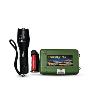 Linterna táctica negra con doble luz ultravioleta UV y LED blanco. Kit completo con caja verde Power Style, batería recargable 18650 y cargador. Ideal para forense, detección de escorpiones, billetes falsos y uso táctico. Cali, Medellin, Bogota, Palmira, Tulua, Cartago, Pereira. Army Store, tienda Tactica.