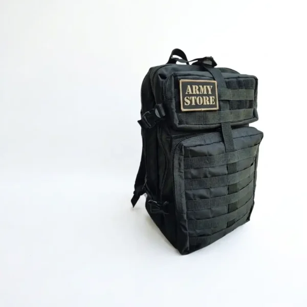 Mochila táctica militar de 30 litros en negro con sistema MOLLE y parche Army Store. Backpack compacto resistente para operaciones tácticas, uso diario EDC, senderismo y outdoor. Cali, Medellin, Bogota, Palmira, Tulua, Cartago, Pereira. Army Store, tienda Tactica.